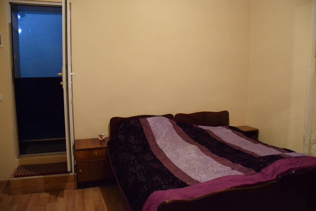 Medico And Suliko Guest House Кутаїсі Екстер'єр фото